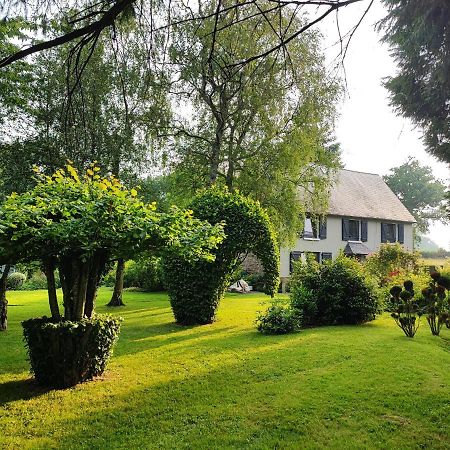 Chez Stephanie Et Sylvain Le Mesnil-Villeman Exterior foto